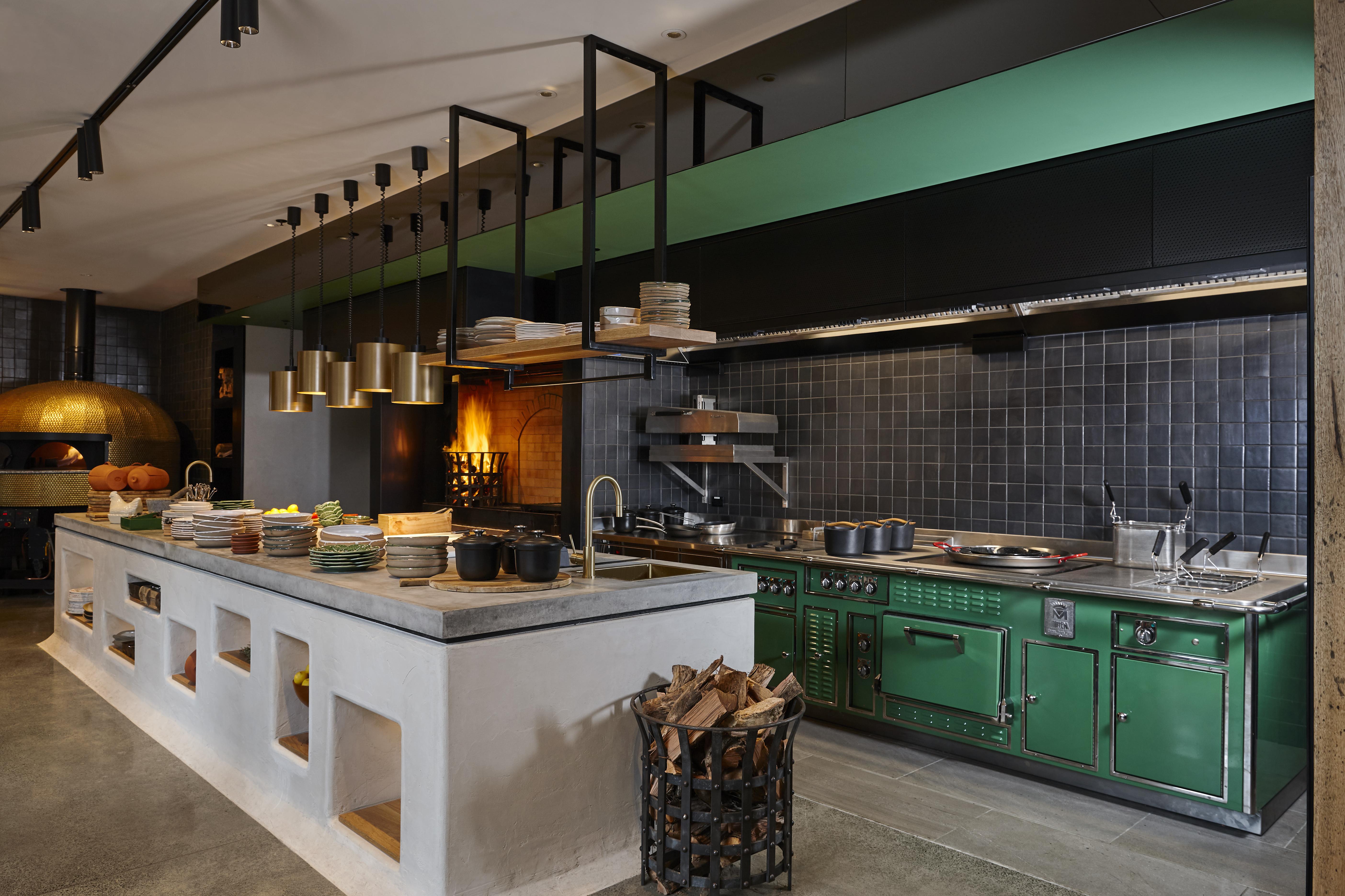 Qt Auckland Hotel Kültér fotó The kitchen at the restaurant